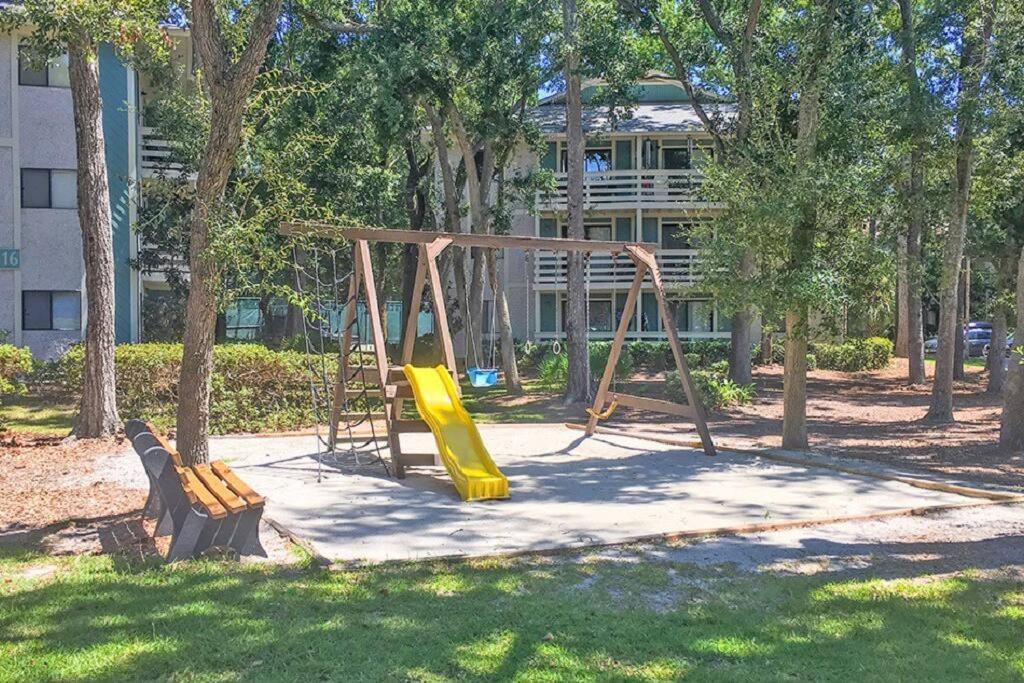 Cute 2 Bedroom, 2 Bath Condo At Folly Field Beach Hilton Head Island Εξωτερικό φωτογραφία